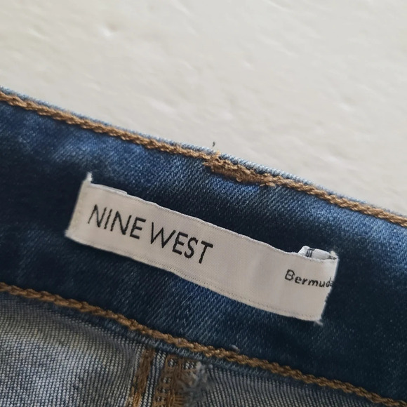 NWT Nine west women's denim Bermuda Shorts size 6 - Picture 4 of 11